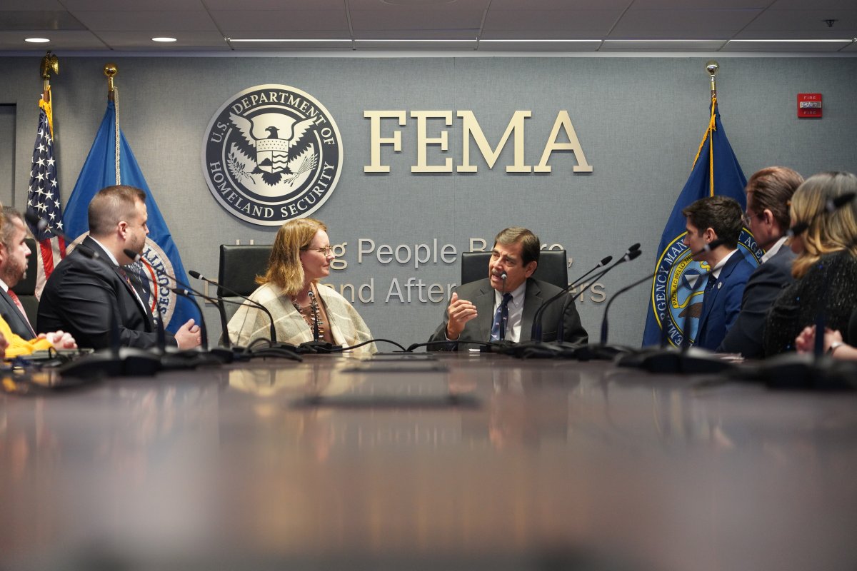fema's tweet photo. Today, @FEMA_deanne &amp; other members of our staff met with @LULAC leadership to conduct a ceremonial signing of a memorandum of agreement &amp; discuss a way forward in supporting equity in preparedness. https://t.co/WxHtuI9Saq