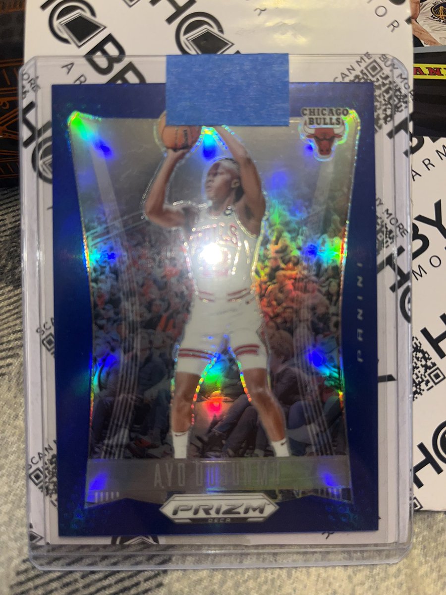Tennessee game is Saturday at 430.If we get up to 100 likes, I will giveaway this Trent Frazier auto /20 along with an Ayo pulsar Prizm rookie and another Shannon sapphire. Like and retweet away! If we are less than 100 no Frazier. If over 200 likes I’ll add an Ayo Deca /149 #ILL