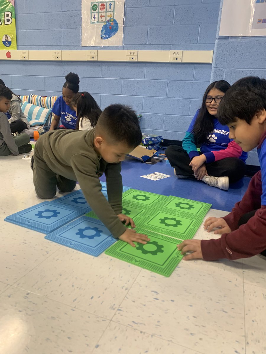 Christine Aruanno tweet media