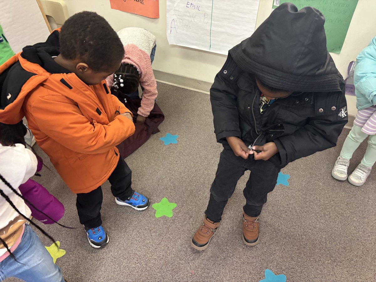 Practicing zipping with our OT, Ms Katie. Getting independent. #pkp #longfellowbears #d97joy