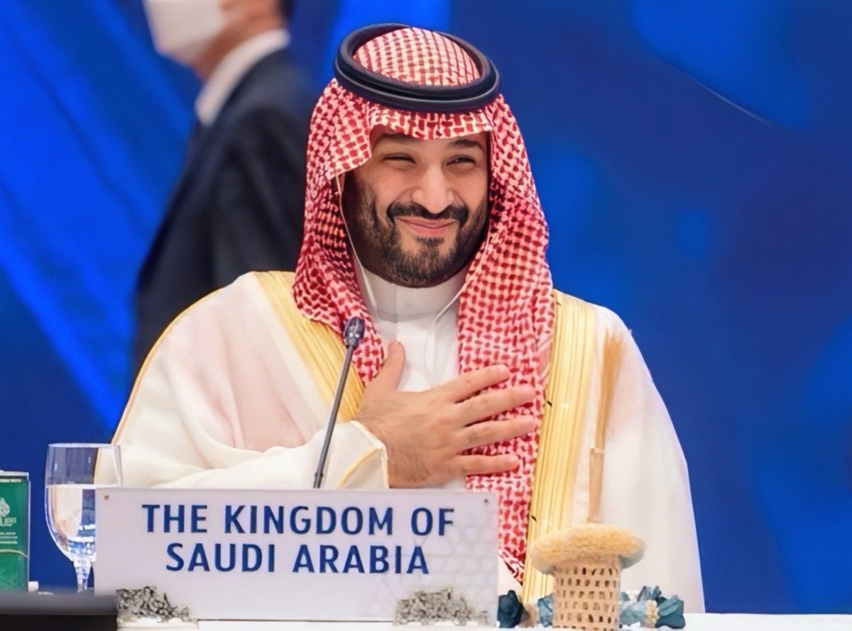 r3d__3's tweet photo. @AzizbagBag 💚🇸🇦💚
#كاس_العالم_2034
#ترشح_السعودية2034 
#معاً_ننمو
@AzizbagBag https://t.co/bsJ7duQixN