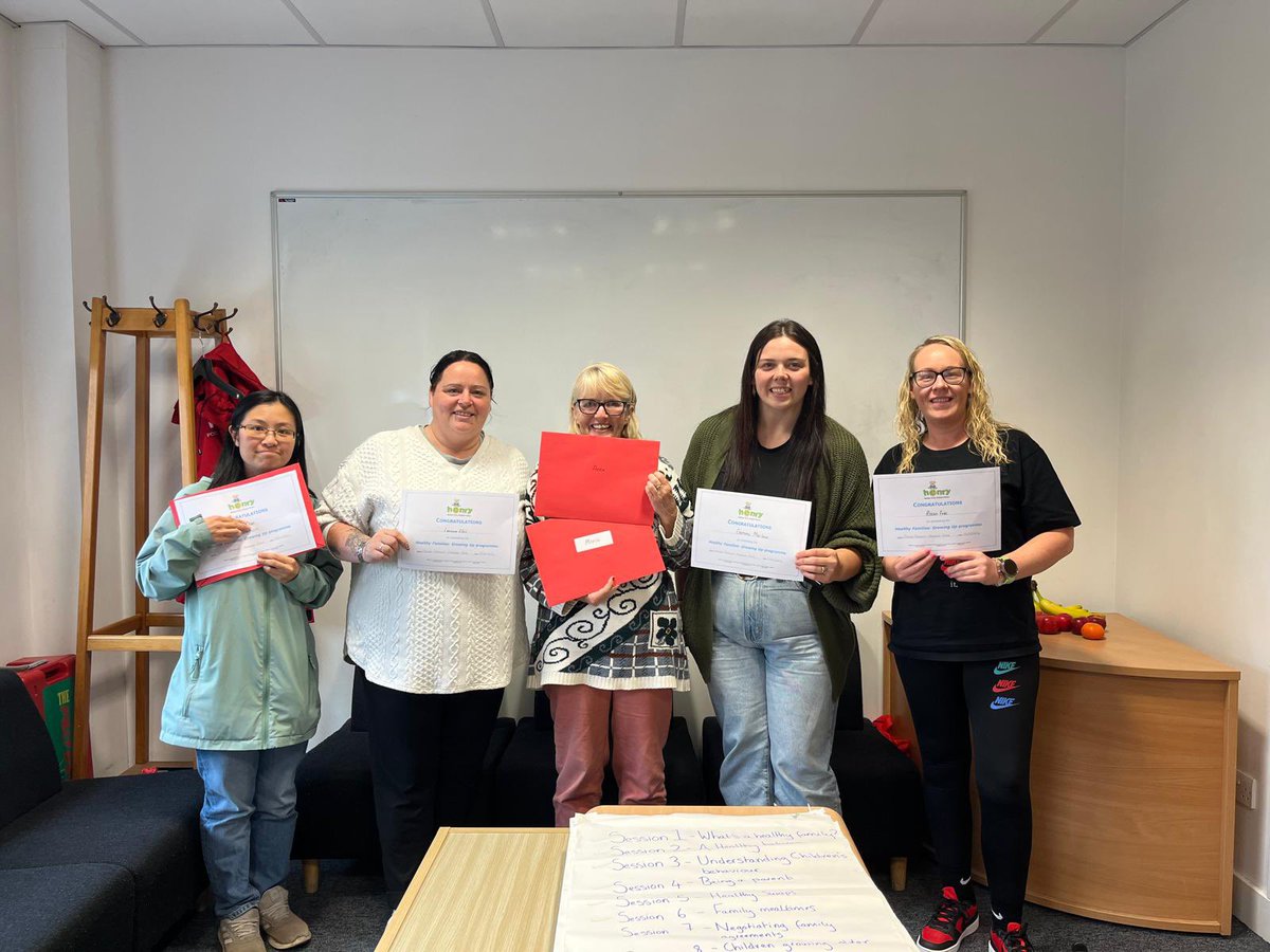 HannahPEEK (@hannahcpeek) on Twitter photo "I came in thinking it was just food, but left seeing everything differently." 
Had the privilege of delivering PEEK’s first <a href="/HENRYhealthy/">HENRY</a> course, watching families gain confidence, make friends, & support networks. Now recruiting for courses starting Jan 2025! <a href="/NHSGGC/">NHS Greater Glasgow and Clyde</a> "I came in thinking it was just food, but left seeing everything differently." 
Had the privilege of delivering PEEK’s first <a href="/HENRYhealthy/">HENRY</a> course, watching families gain confidence, make friends, & support networks. Now recruiting for courses starting Jan 2025! <a href="/NHSGGC/">NHS Greater Glasgow and Clyde</a>