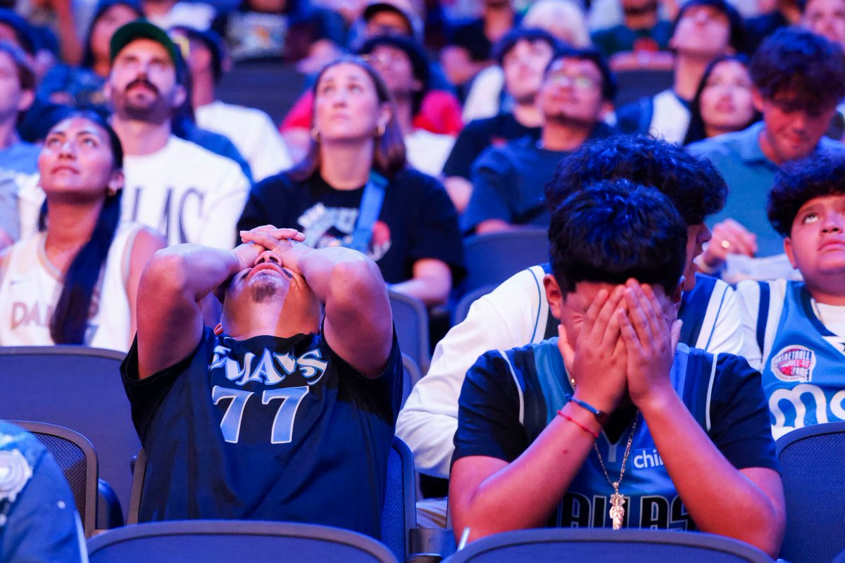 NBA viewership continues to decline...

◾️ NBA Cup Viewership: Down 10% 

◾️ ESPN Viewership: Down 28% 

◾️ 2024 Playoff Viewership: Down 12%

One Major Problem...

Half the league’s fans can’t watch their teams play without buying packages outside of basic cable