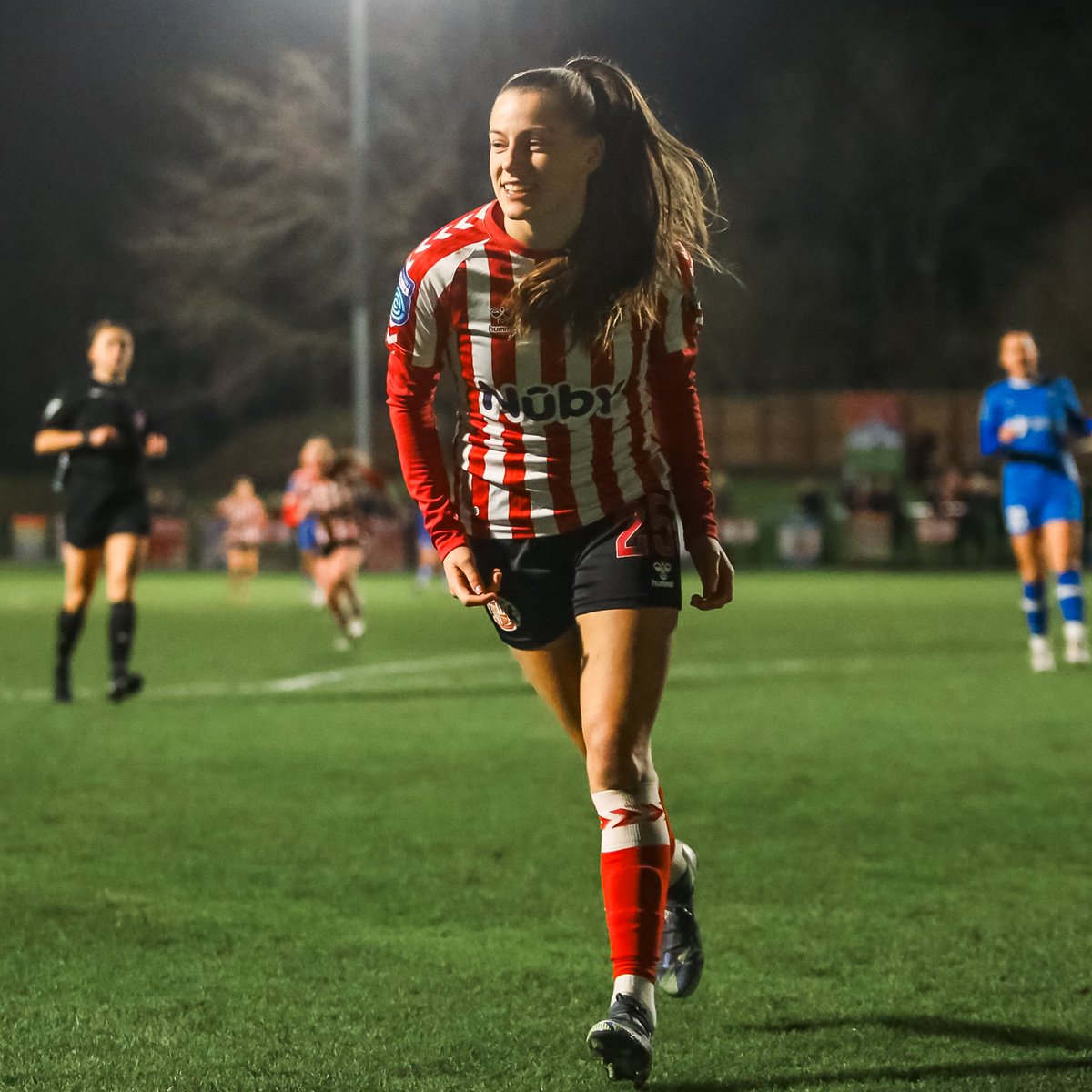 SAFCWomen's tweet photo. On target! 🎯

📸 @_katywatson https://t.co/KJ1ajvdEeP
