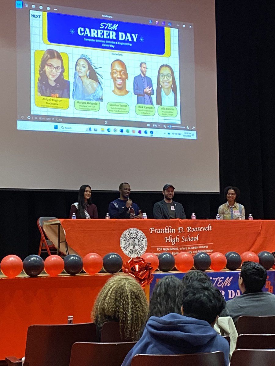 fdrcougars's tweet photo. STEM Career Day at FDR!  #CSEdWeek 
@BrooklynSouthHS @NYCSchools @FutureReadyNYC https://t.co/tELIrhY9o9
