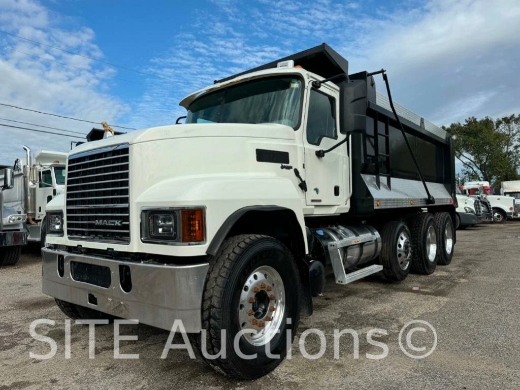 SITEAuctionSvc's tweet photo. Last chance to bid on SITE's End of the Year Two-Day Auction! Lots start to close at 10am CT. Get you bids in!

https://t.co/s5j4lzfKoy

https://t.co/4zseBDFJV5 https://t.co/EvSwBxGnLr