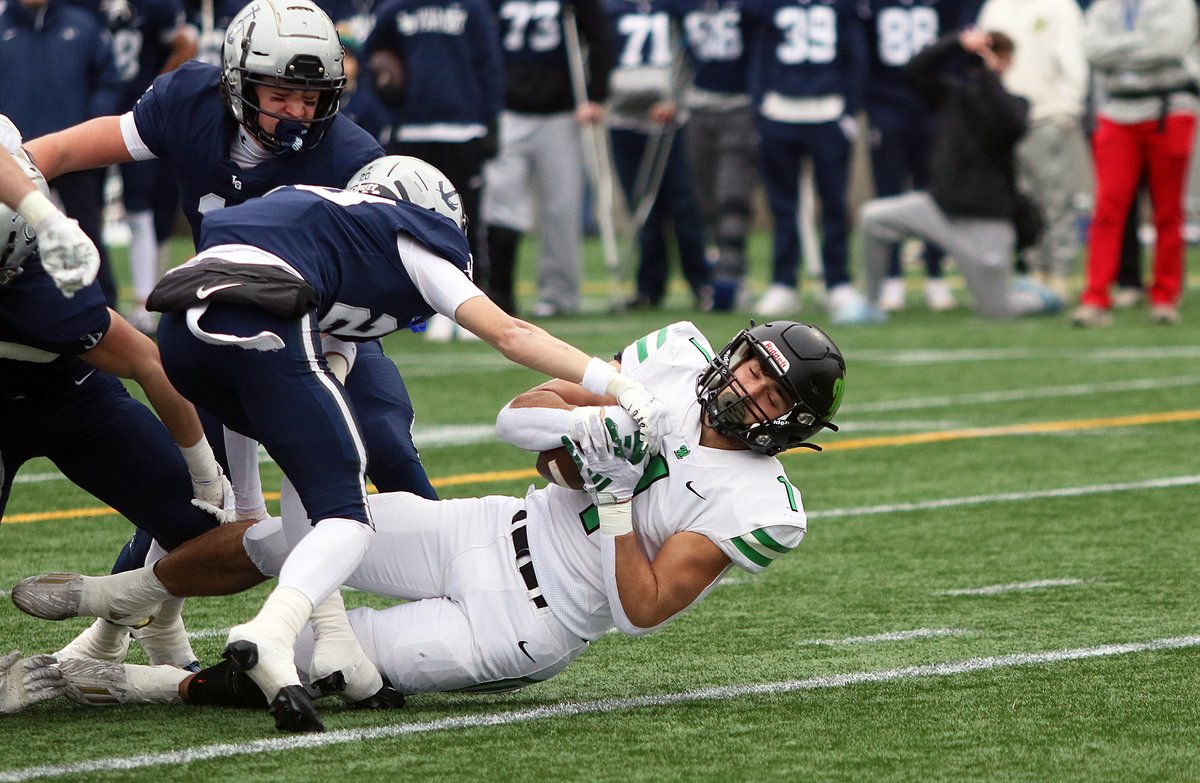 Dan Brood (@broodsports) on Twitter photo Determination, perseverance and a whole bunch of hard work led Hudson Hardy back from a season-ending injury to winning a state championship with West Linn. Read about the hard-hitting running back/linebacker, on the <a href="/SBLiveOR/">Oregon High School On SI</a> site, here: bit.ly/49zgEyW
#opreps Determination, perseverance and a whole bunch of hard work led Hudson Hardy back from a season-ending injury to winning a state championship with West Linn. Read about the hard-hitting running back/linebacker, on the <a href="/SBLiveOR/">Oregon High School On SI</a> site, here: bit.ly/49zgEyW
#opreps
