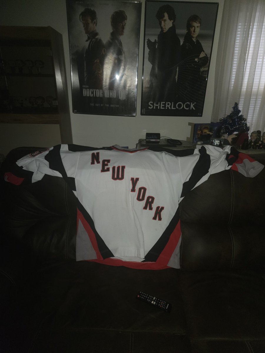 ryanmillrtime30's tweet photo. @thesheethockey go sabres. I'm hoping you know the origin of this jersey. #sheetheads https://t.co/4aYJX9z9VW
