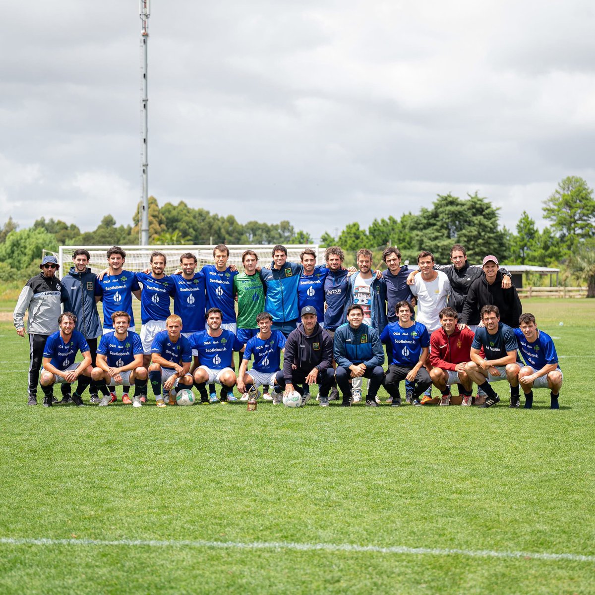 👊🏻 La 𝗥𝗲𝘀𝗲𝗿𝘃𝗮 quiere más 

🔜 Noche de clásico, buscando un lugar en la final de la 𝐂𝐨𝐩𝐚 𝐝𝐞 𝐂𝐚𝐦𝐩𝐞𝐨𝐧𝐞𝐬 en Reserva 

☘️ ¡𝐕𝐚𝐦𝐨𝐬 𝐧𝐨𝐬𝐨𝐭𝐫𝐨𝐬!