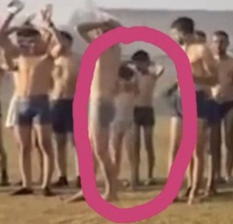 MO(2) English tweet media