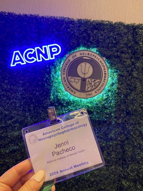 NIMH_RDoC's tweet image. Signs of December; cold weather, final exams, & the @ACNPorg conference. Always great discussing innovative research with colleagues! #ACNP2024