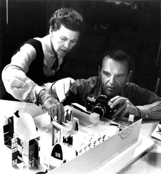 areasvellas's tweet photo. The Eames...
#architecture #arquitectura #CharlesEames #RayEames #Eames https://t.co/Qpc2gsZpUP