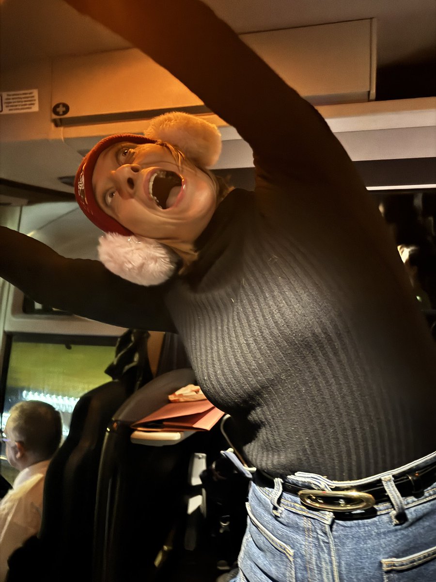 🎄🎁 we thoroughly enjoyed our trip today! Die Märkte waren großartig 🎁 🎄