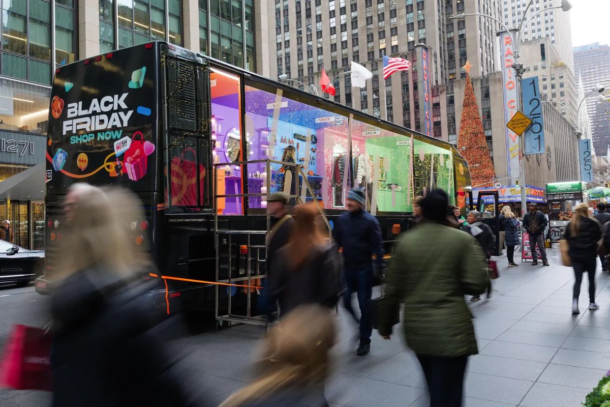 Best OOH creative last week— via OOH Today 

Full article: oohtoday.com/ooh-best-creat…
—-
Sign up for our newsletter at bit.ly/COMMBnewsletter to stay up to date on the release of new materials!