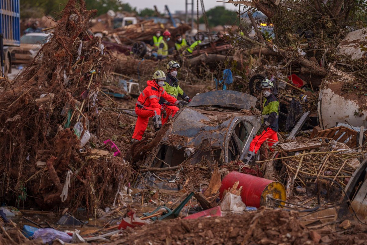 RRCHAM59's tweet photo. Insured Losses From Natural Disasters Top US$100B for 5th Consecutive Year: Swiss Re
By L.S. 

via https://t.co/ID3uTUi6Iq
https://t.co/A2oZz4P5qb 

https://t.co/CgR0gnNbwD https://t.co/QlAZdpl7EB