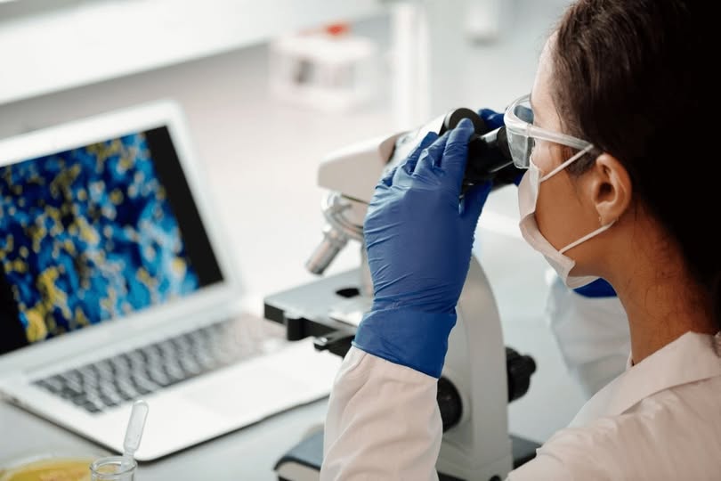 Recientes investigaciones han permitido identificar dos tipos de hígado graso causado metabólicamente: un tipo específico y otro tipo sistémico que afecta a otros tejidos y órganos. ➡️ n9.cl/dpa3sa