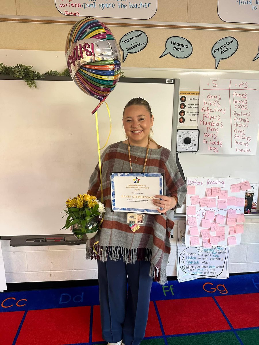 vanunio's tweet photo. Lakeland’s Teacher of the Year…. Ms. Ranie Stephenson. We are so proud and excited to have Ms. Stephenson represent Lakeland. She goes above and beyond in everything she does! Congratulations! @RanieStephenson @LakelandES ❤️💛💚💙🖤 https://t.co/3APaZEwFwH