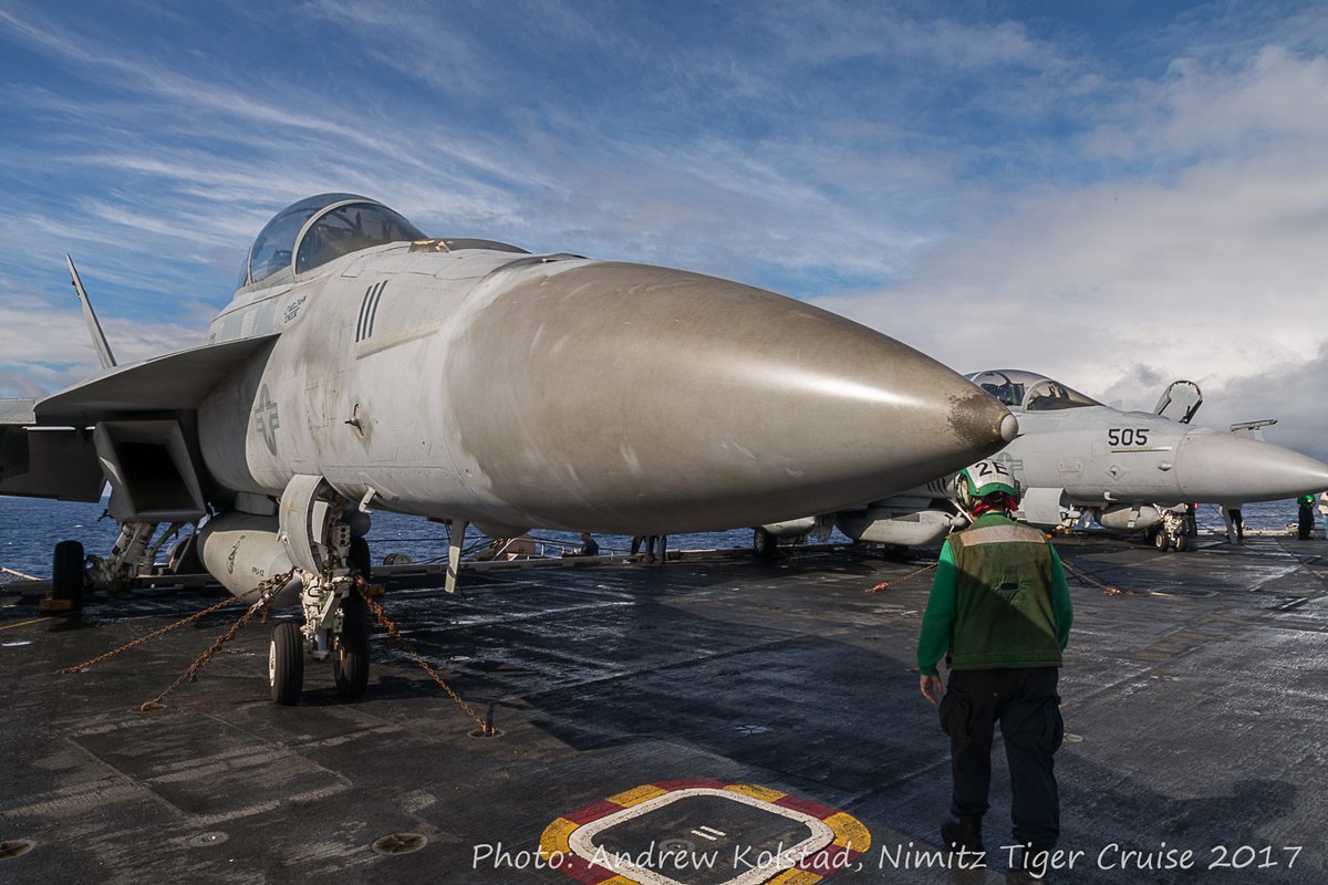 PlasticHobbies's tweet photo. The abuse of deployment shows on this nose of an F/A-18F from VFA-154 Black Knights. 

#avgeek

#photography

Weathering inspiration for 

#scalemodels

#weatheringWednesday

#1 It looks especially rough in the bright sun https://t.co/M9MTnYkc2m