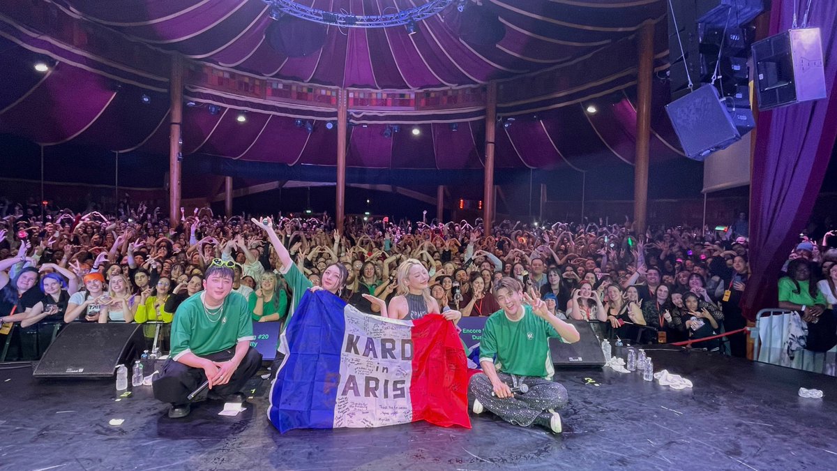 FranceJseph's tweet photo. ♠️ TWITTER - 11.12.24 ♠️

[📷]
2024.12.11
KARD 2024 TOUR [Where To Now?]en Europe à PARIS,  FRANCE

#KARD #카드
#WhereToNow #KARDInEurope
#StudioPAV #LiveYourKpopDream
#Saphir🐱https://t.co/RBCuNGFvu3