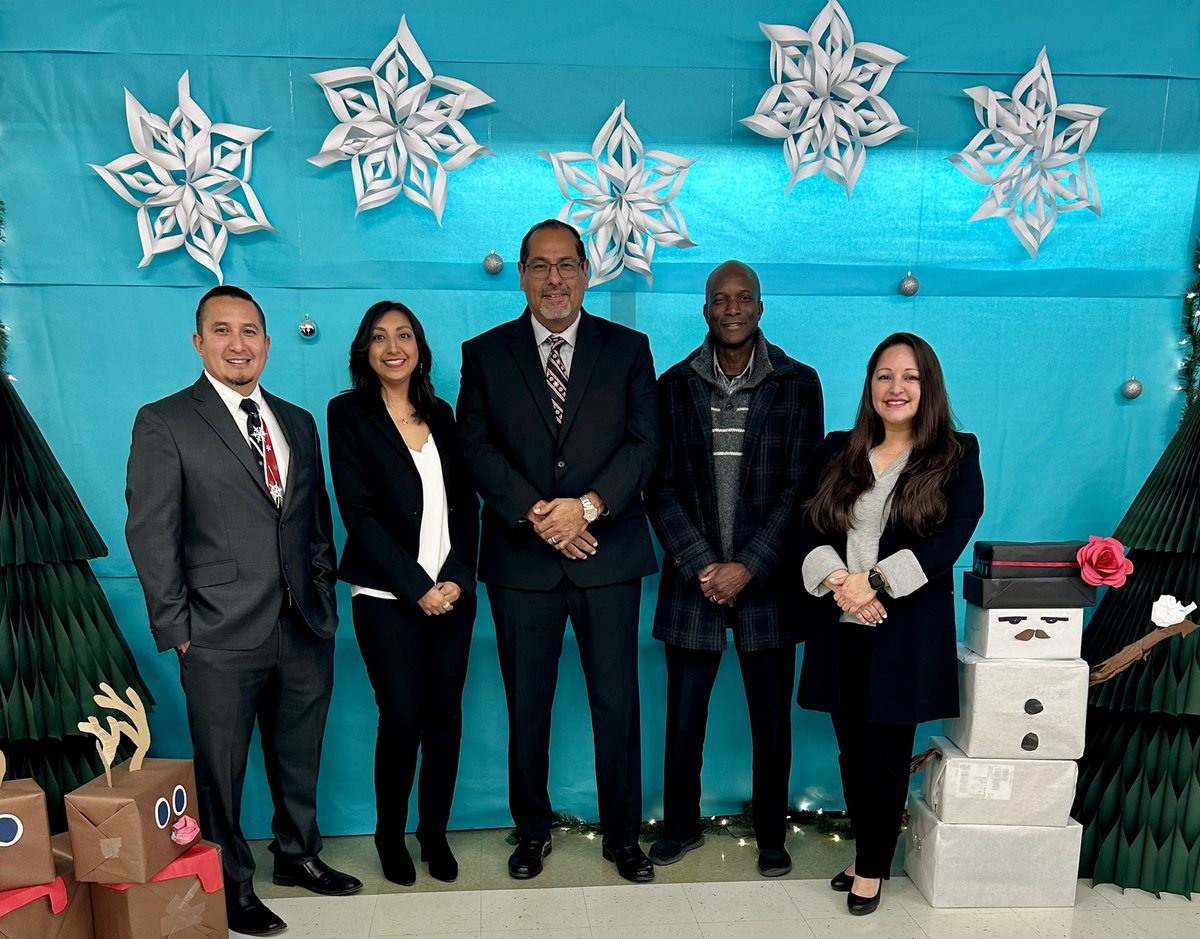 Faustino Ortega (@forteganisd) on Twitter photo Happy holidays from our admin team. I am blessed to be part of this team. They have the Heart of a Rebel. 💚🙌💛 <a href="/NISDRoss/">Sul Ross MS</a> Happy holidays from our admin team. I am blessed to be part of this team. They have the Heart of a Rebel. 💚🙌💛 <a href="/NISDRoss/">Sul Ross MS</a>