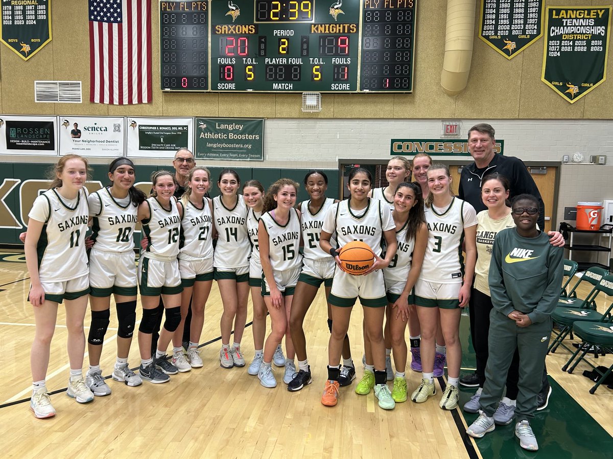 Congrats Anya, 1000 career points! #hail 👏 👏