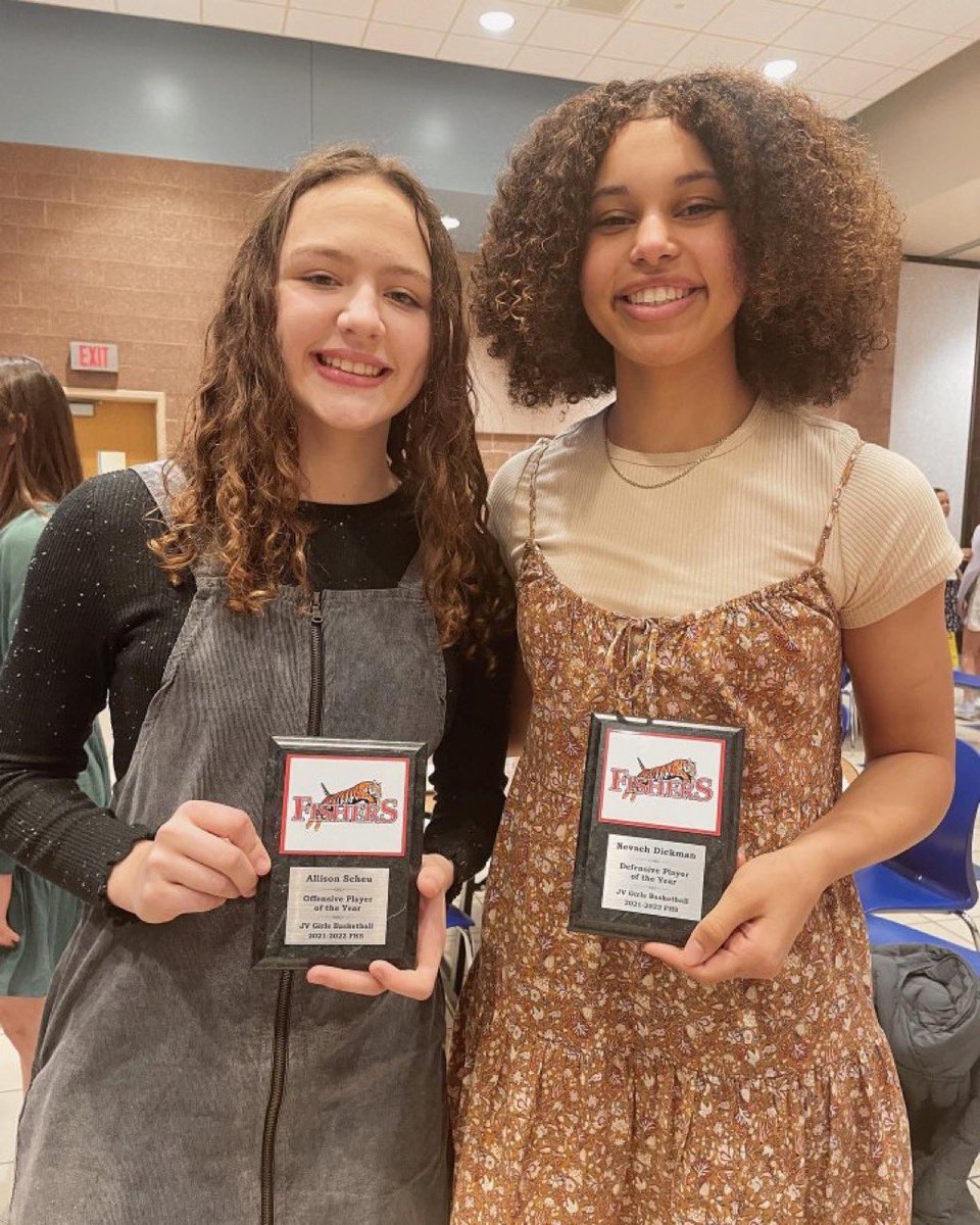 AlanScheu's tweet image. These 2 ladies for Fishers are special. They have been best friends for years, bided their time on some deep talented teams without complaints, and always stood up for each other. Gotta love them! Can’t believe it’s Senior year. 😢 @allison_scheu @Nevaeh_Dickman @FHSLadyTigersBB