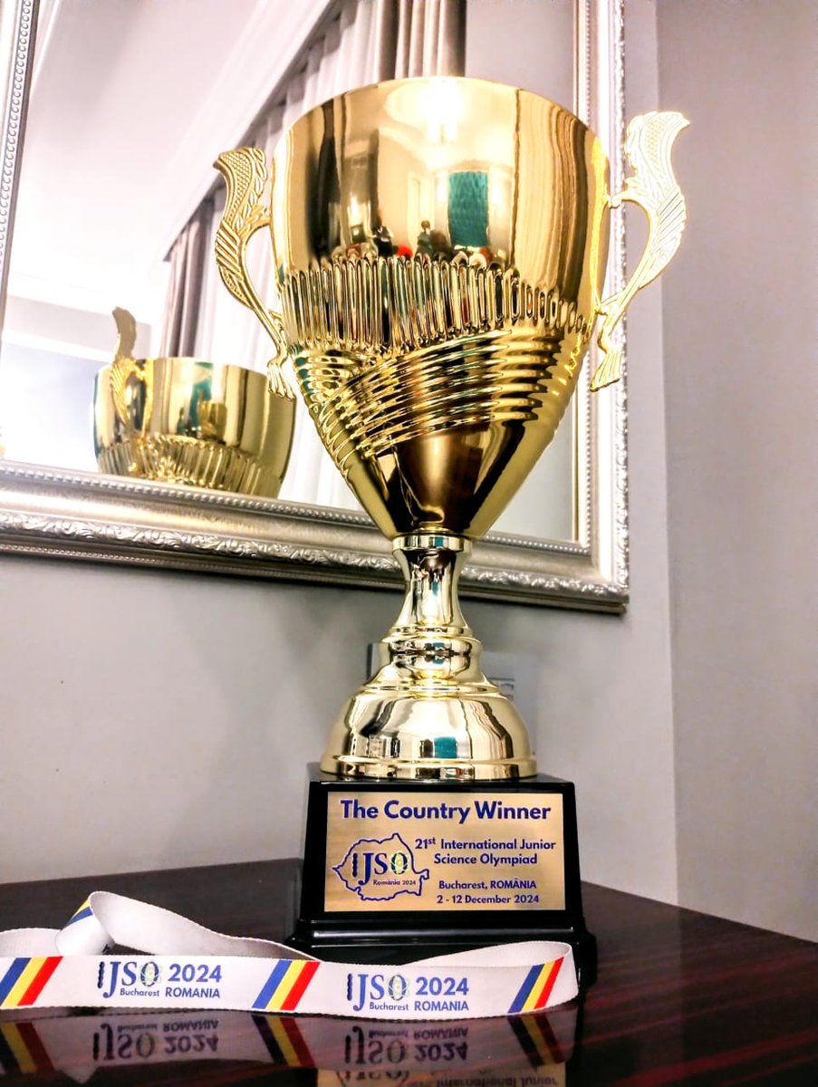 Achutha_BS's tweet image. 🇮🇳 Indian team at 21st International Junior Science Olympiad at Romania (IJSO-24) 🇷🇴

The Country Winner: INDIA
All won GOLD!
Pranit Mathur:🏅🥇(Phy)🥈(Chem)
Manas Goel:🏅🥈(Phy)
Bhavyaa Gunwal:🏅🥉(Bio)
Harshit Singla:🏅
Shwetank Agrawal:🏅
Jinansh Jignesh Shah:🏅

@PMOIndia
1/3