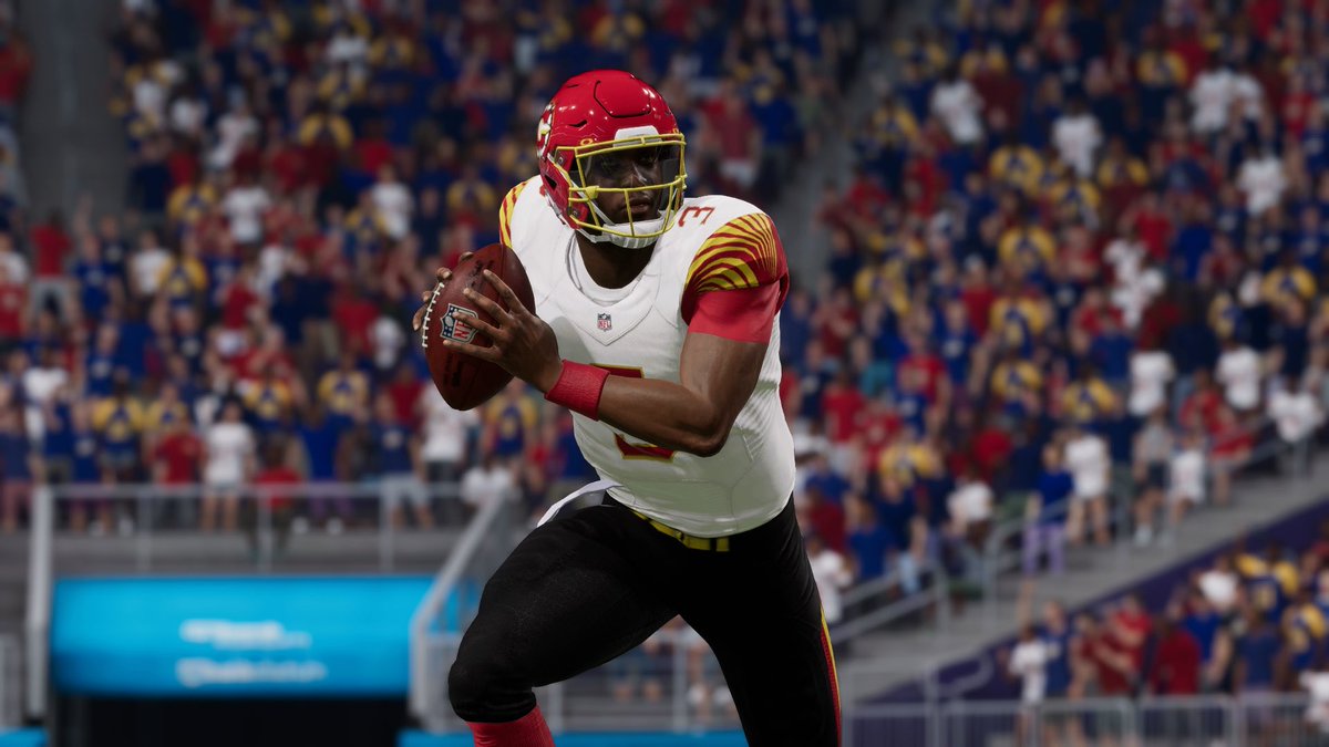 RFLFocus's tweet image. In the RFL Wayback machine tonight watching some older games, but I had to give a tip of the hat to the #Explorers Front Office. They debut a now all-franchise QB in Latavien Worrell from seasons 2-7, and when #5 is sent off to Salt Lake, (1/2)