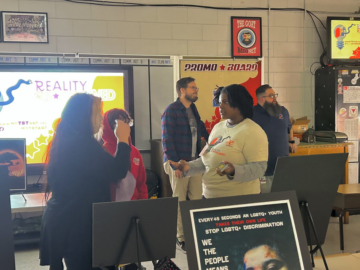 mytbtart's tweet photo. Last week, our Creative Titan officers represented at TBT’s Open House, showcasing their passion for art &amp; inspiring future Titans!

Apply now! The application window closes Dec. 31. Visit https://t.co/9LTPJ6PKH6 to apply!

#TitanPride #CreativeTitansOfTampaBay @myTBThs https://t.co/Bsz3NjzXbm