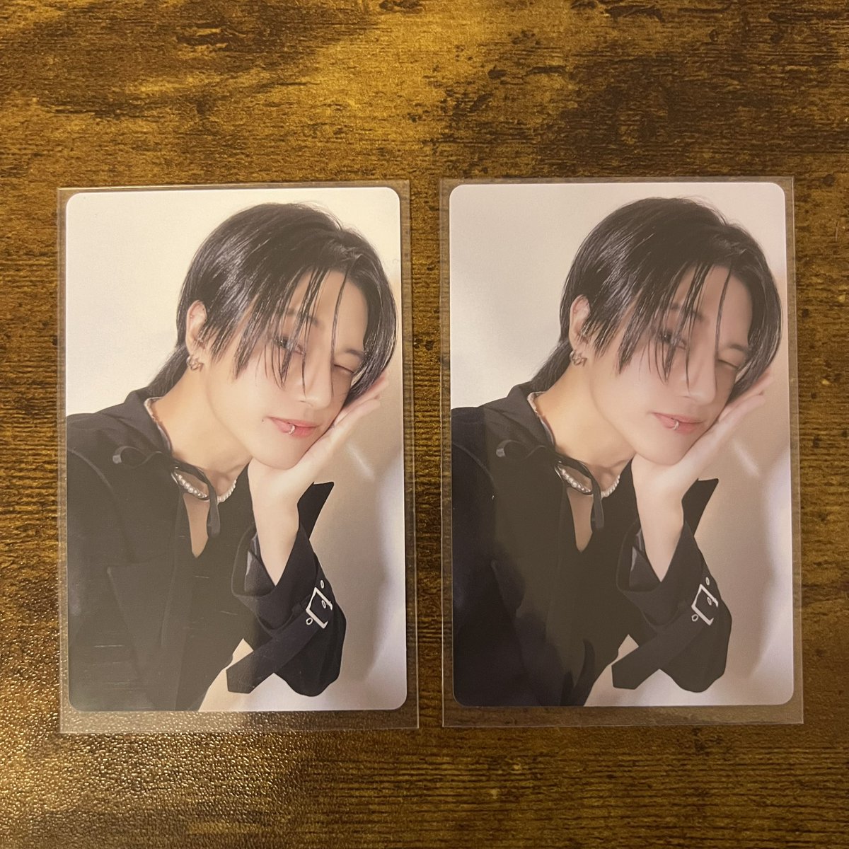 BlurryKpop's tweet photo. ❗️ATEEZ WOOYOUNG PEARL PC GIVEAWAY❗️

- Open worldwide
- 2 winners
- RT to enter
- just to be up front: the one on the left has a dot by the corner of his mouth(it just came like that and it won’t come off idk what it is lol)

Winners chosen December 15 @ 5pm est https://t.co/BGCTBAovw7