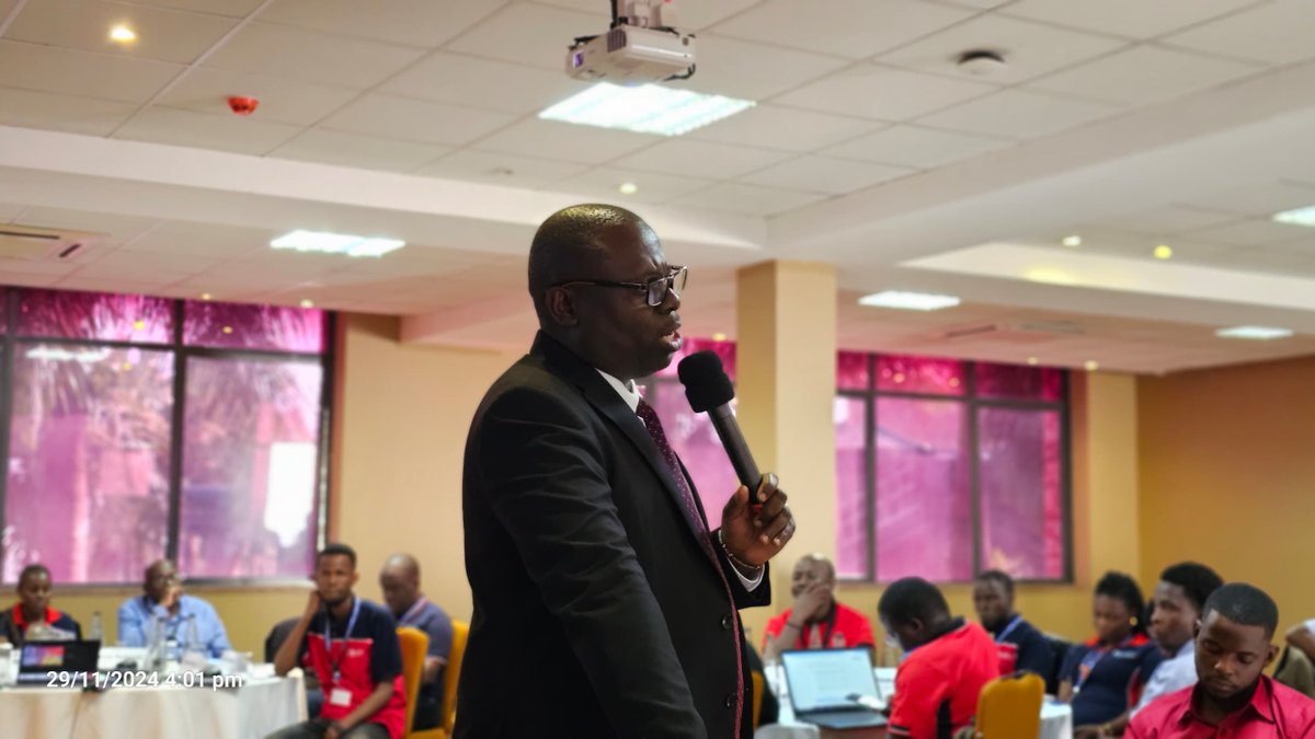 UHDSolutions's tweet photo. UHD &amp; @MedAccessInt launched their Leadership Development Program with a training by @SBSKenya. Strong local leaders are a critical component of a country’s public health response and we are proud to play our part in raising up #Africa’s public health leaders! https://t.co/8eIKZgyHoA