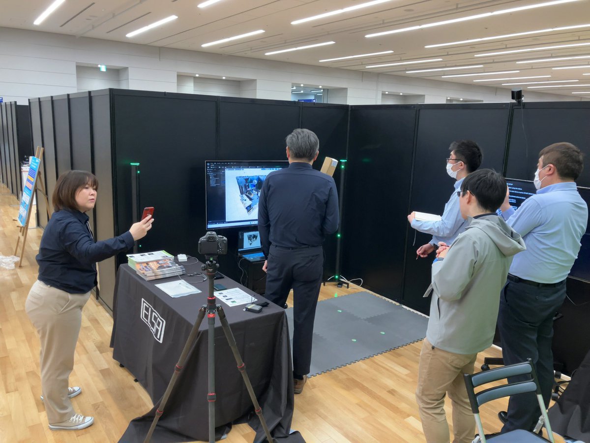 ELSA_JAPAN's tweet photo. (展示会)本日と明日の二日間、 #Varjo XR-4と Antilatency Tracker(Alt) の体験デモを都立産業貿易センター浜松町館にて開催中の #XRKaigi2024 に出展しています。
弊社ブースは三階の『3-B4』です。
皆様のお越しをお待ちしております!(販推M3) https://t.co/cv9d5qRvYi