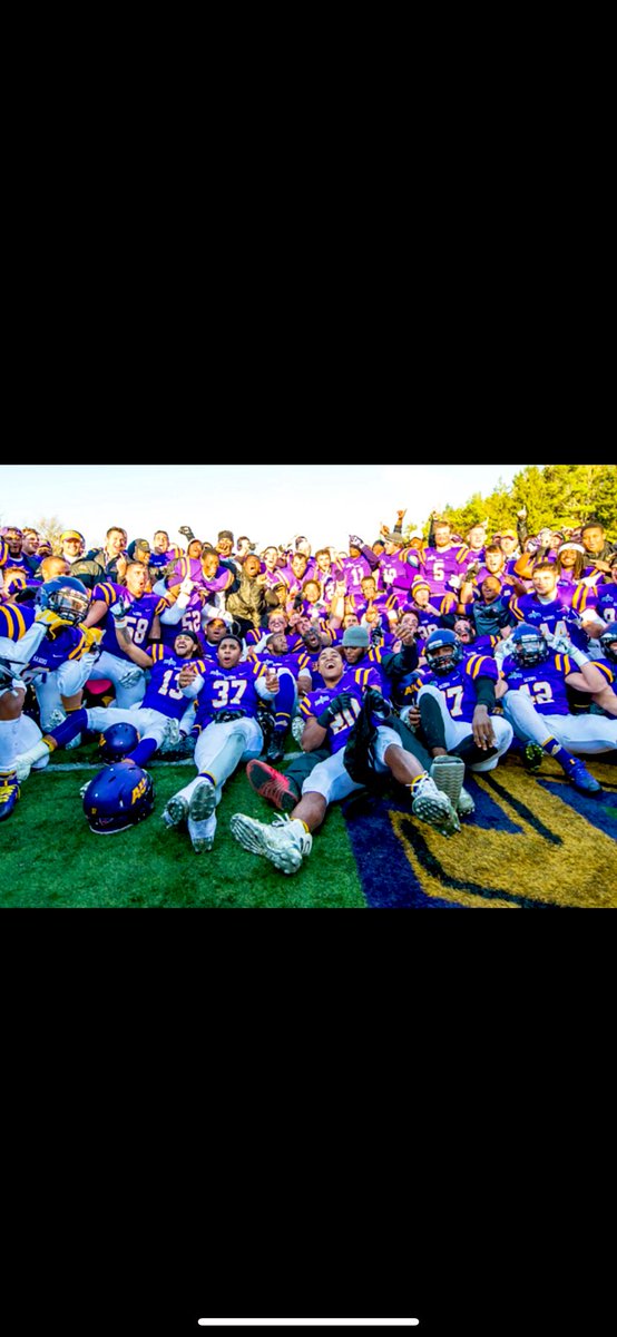 After an amazing video call I am extremely blessed to say I’ve received an offer from <a href="/AUSaxonFootball/">Alfred U Football</a>!! Thank you so much <a href="/Coach_Rankl/">Bob Rankl</a> <a href="/CoachMilesAU/">Hunter Miles</a> and <a href="/LB_CoachBona/">Brady Bonacquisti</a> and the entire coaching staff for giving me this chance!! 🟣🟡⚔️ 

#gosaxons