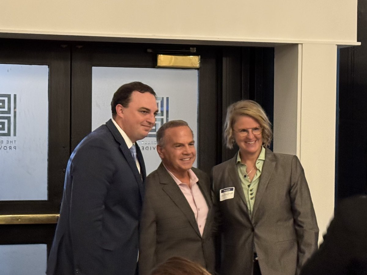 ElizabethBurkeBryant tweet media