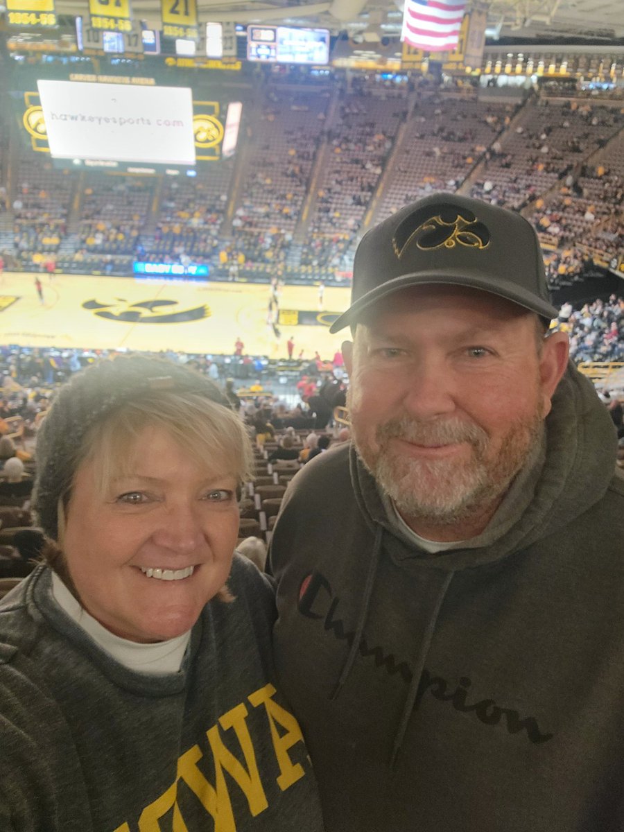 scheeney3361's tweet photo. Nothing can keep us from watching the lady Hawks!  Go Hawkeyes! 🖤💛🏀 #FightforIowa https://t.co/yLQZECkfKK