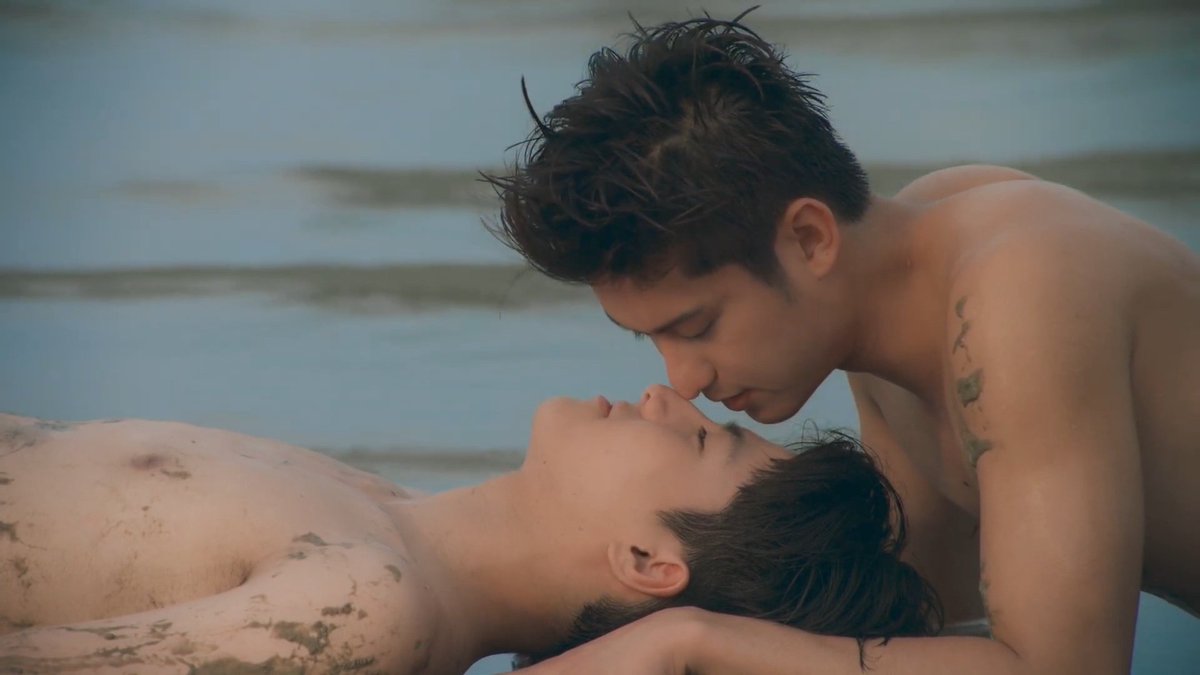 luvrstyle's tweet photo. esse contato tao íntimo e ao mesmo tempo natural entre eles...
pra mim isso é o auge do romance
#AddictedSpecialEP https://t.co/ozILujOCO8