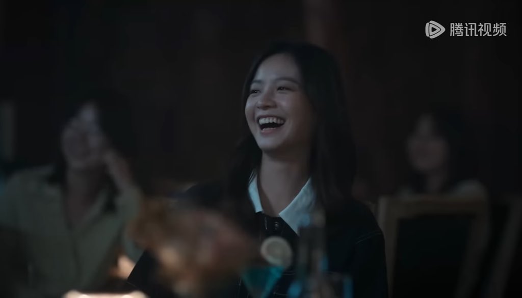 kdraminna's tweet photo. o desquerido achando que ela tava tristíssima pro ter terminado com ele e a diva simplesmente living her best life  (sem ele!!!!!!)

#LaterILaughed https://t.co/DfXtEVSjJH