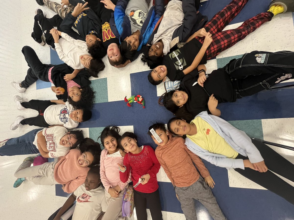 Selfie with an Elfie <a href="/CardinalRidgeES/">Cardinal Ridge ES</a>