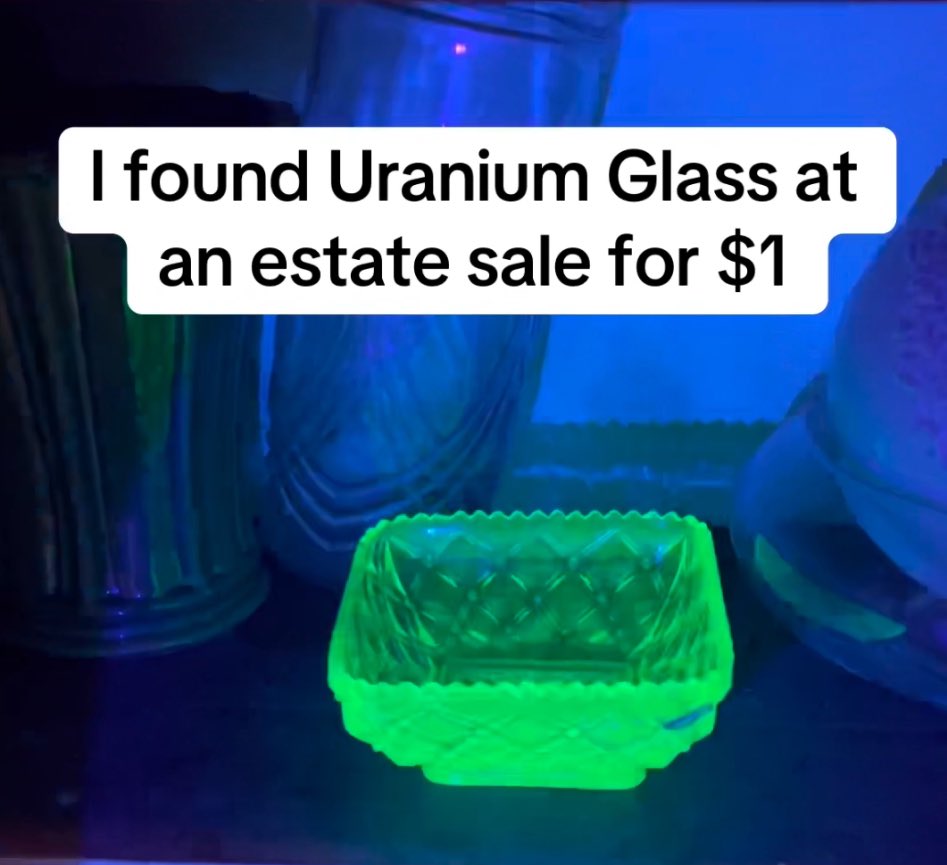 mrsfallout's tweet image. New Finding &amp;amp; Testing Uranium glass video just dropped on my YouTube channel! If you can give it a watch really helps🙏 youtube.com/shorts/HHaf86m… #Fallout #uraniumglass #mrsfallout