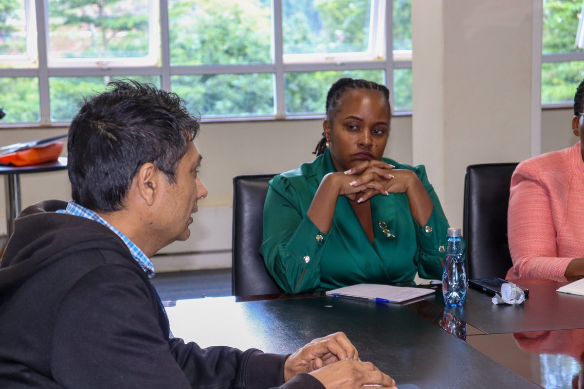 JMbesya's tweet photo. TechMindset Africa, SchoolTry, and University of Ilorin teamed up to explore the Smart-Talk AI app, set to transform campus life for 70K+ students. Led by CEO Ismail Eleburuike and VC Prof. Wahab Egbewole, this partnership bridges tech and education for Africa's future! https://t.co/kdvN98SgfQ