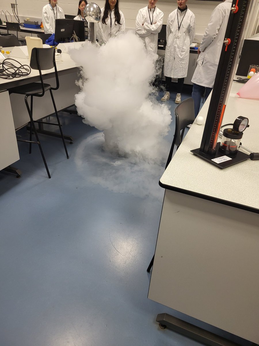 SETUPhysics's tweet photo. Great fun this morning at our #TryScience event. Lots of very enthusiastic students from secondary schools in the southeast region. Hope to meet some of you in the future as third level science students! https://t.co/HZKZYkSGv6