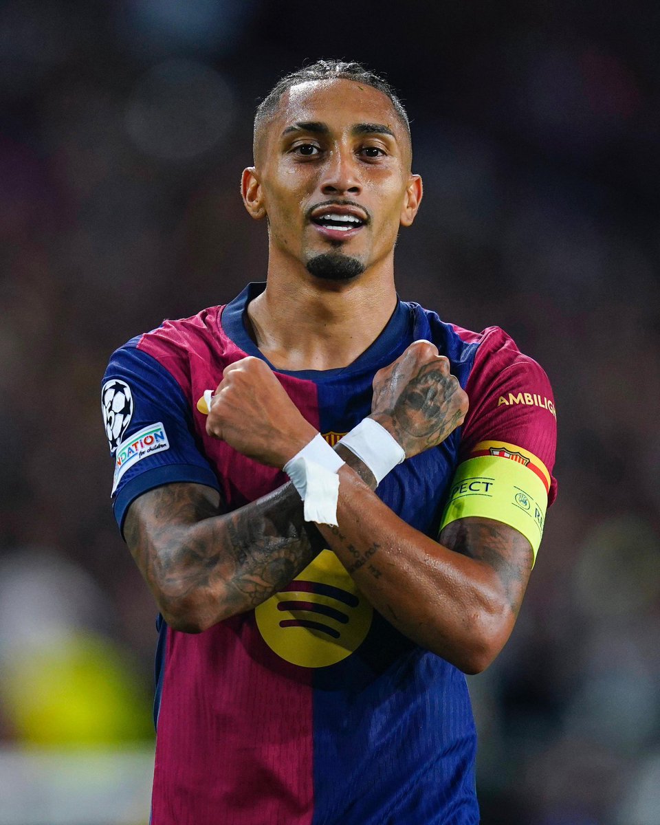 🔵🔴🇧🇷 Raphinha scores again for Barça… making it 17 goals, 10 assists in 23 games!

6 goals, 2 assists in 2 Champions League games. Magic form. 🕺🏼