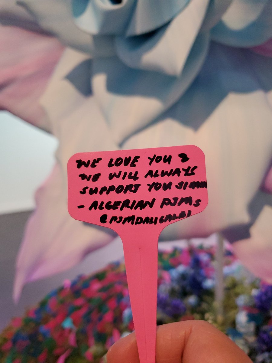 pjmdaligalbi's tweet photo. Our love has reached Jimin exhibition in LA. Thank you so much and WE LOVE YOU JIMIN 💙

WITH JIMIN TILL THE END https://t.co/BHYIQKg5xa
