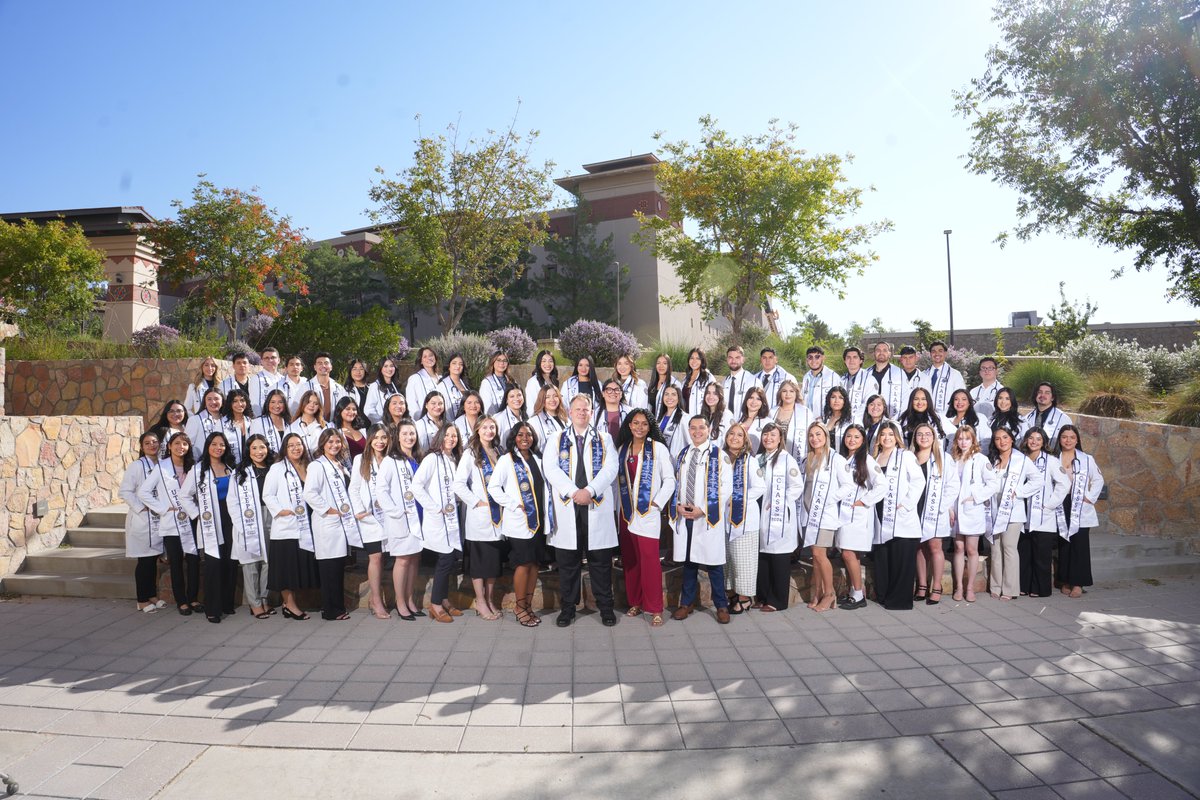 Congratulations to the Fall 2024 nursing graduating class! Picks up!  ⛏📷 📷 💙