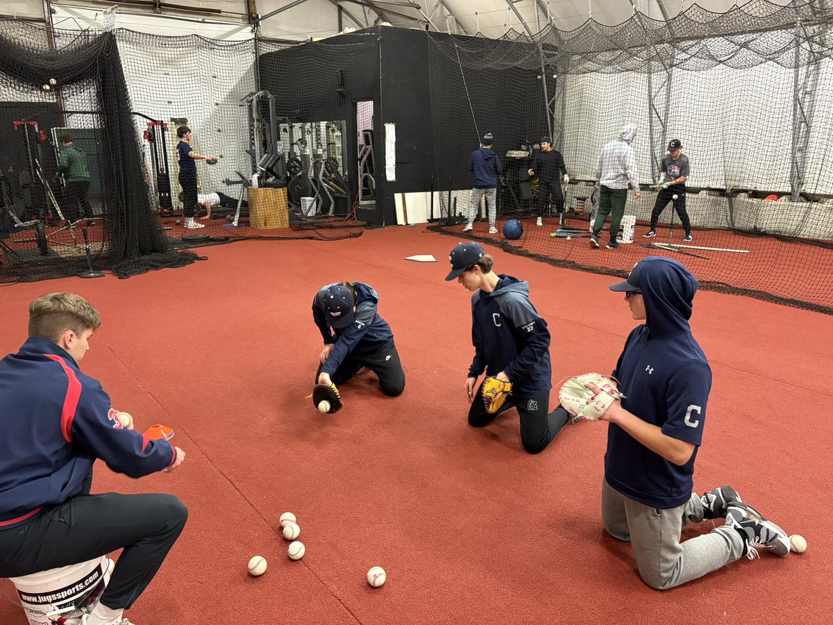 CMBACougars's tweet photo. College Prep has been putting in the work this fall. Looking forward to seeing these guys get after it in the spring! Thank you to @_CoachJep and the Cascades staff for putting the boys through the paces! https://t.co/7hISbeY5Z2