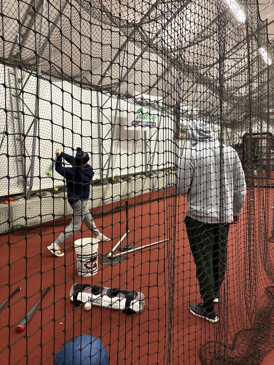 CMBACougars's tweet photo. College Prep has been putting in the work this fall. Looking forward to seeing these guys get after it in the spring! Thank you to @_CoachJep and the Cascades staff for putting the boys through the paces! https://t.co/7hISbeY5Z2