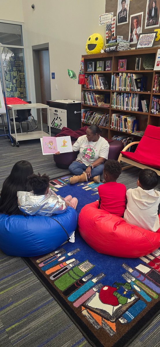 lenabena29's tweet photo. @KennemerMS Take a look at our Reading Department and Ms. Thompson @ActonElem for their "Books with Hot Cocoa" event! We're passionate about reading and fostering a love for books. #BuildingBetterReaders @DuncanvilleISD https://t.co/NZDGaZm1ZD