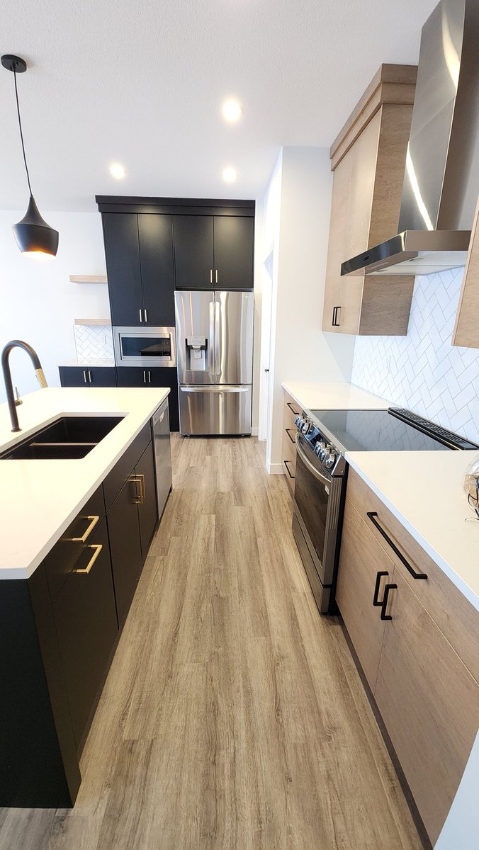 laebonhomes's tweet image. Welcome home 🏡 ✨️

#possessionday #customhomes