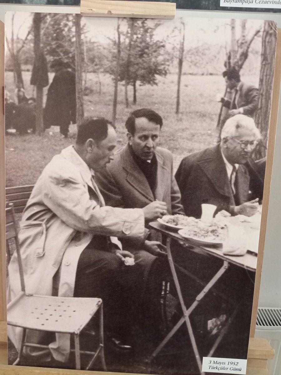 Sen Gurbette Kalırsan, Ben Ölürsem Ne Çıkar,
Ruhlarımız Buluşur Elbet Tanrı Dağlarında...

Bu Dünyadan bir Atsız Geçti,
Ölüm yıldönümünde Saygı, Rahmet ve Minnetle Anıyorum..
Ruhu Şad Olsun...