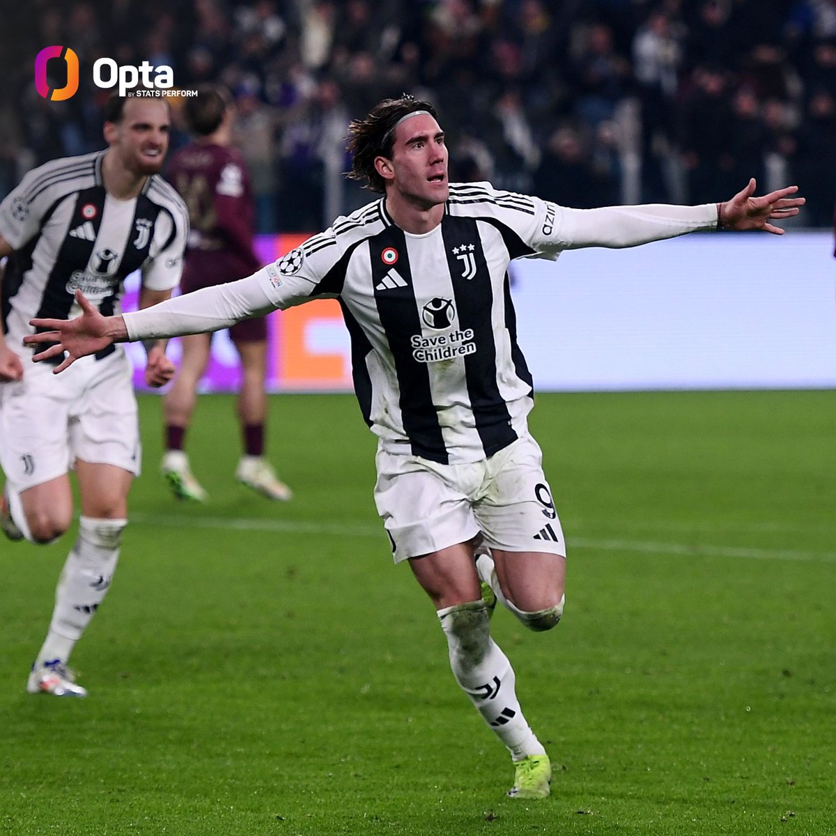 OptaPaolo's tweet photo. 22 - Dusan Vlahovic è il giocatore di Serie A che ha segnato più gol tra tutte le competizioni da inizio 2024: 22 reti per lui in quest'anno solare. Valanga.

#JuventusManchesterCity https://t.co/xf6O2tgTK8